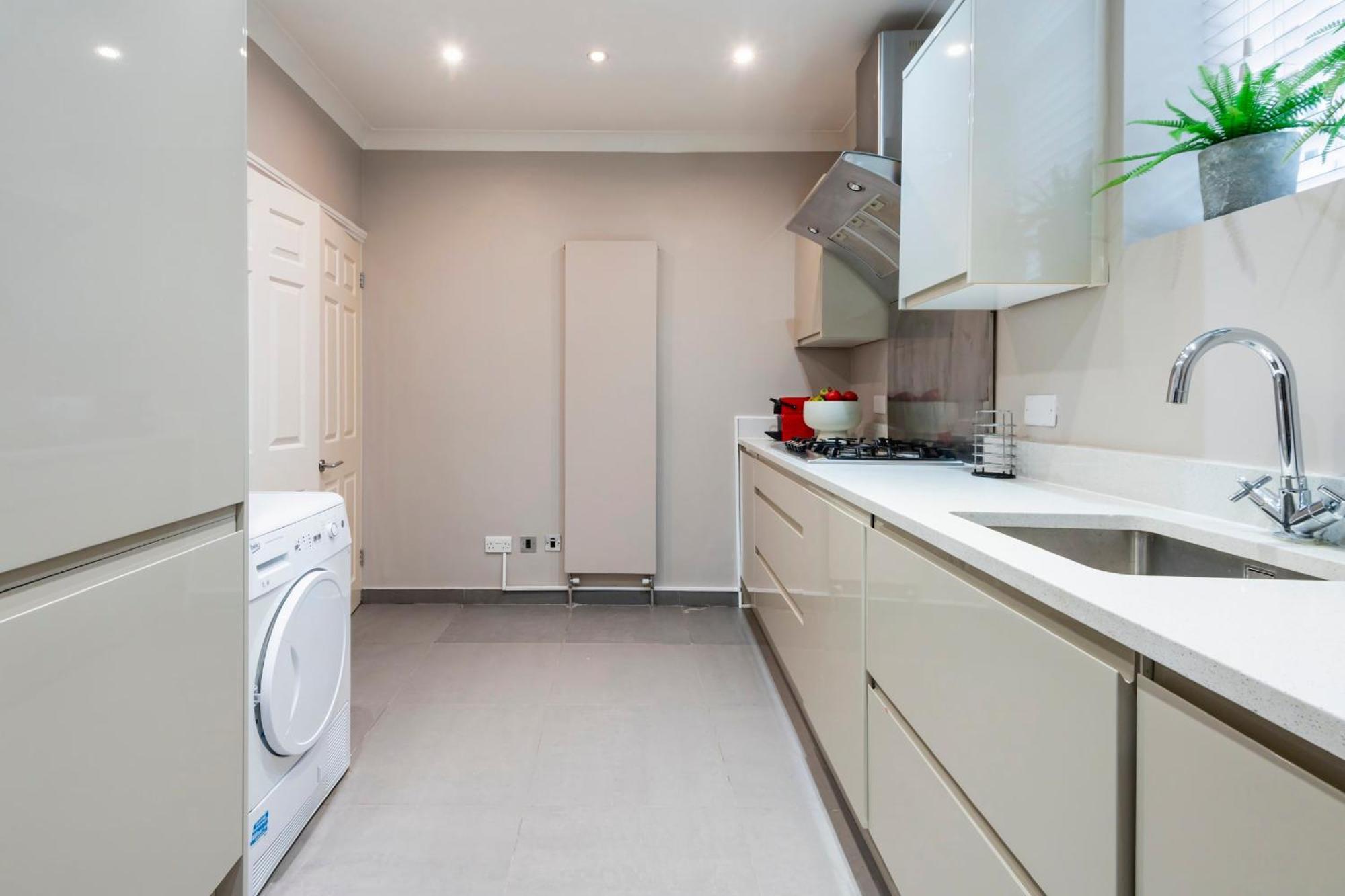 Hampstead Garden Flat-hosted By Sweetstay Appartement